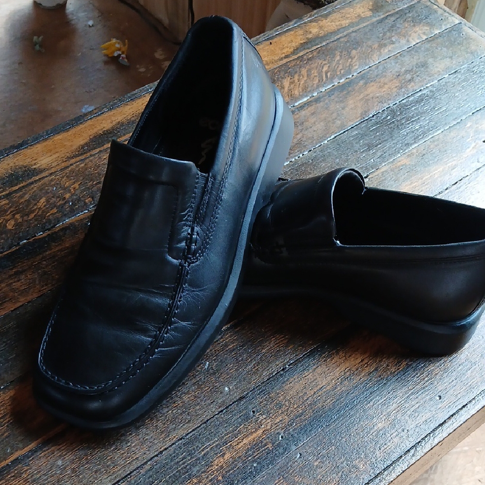 Ecco Men's Black Leather Loafers